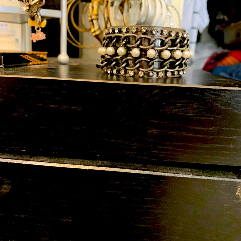 CUFF BRACELET